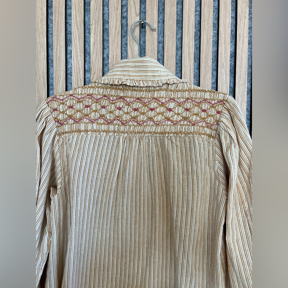 Free People -  top- embroidered smocked - Picture 9 of 9